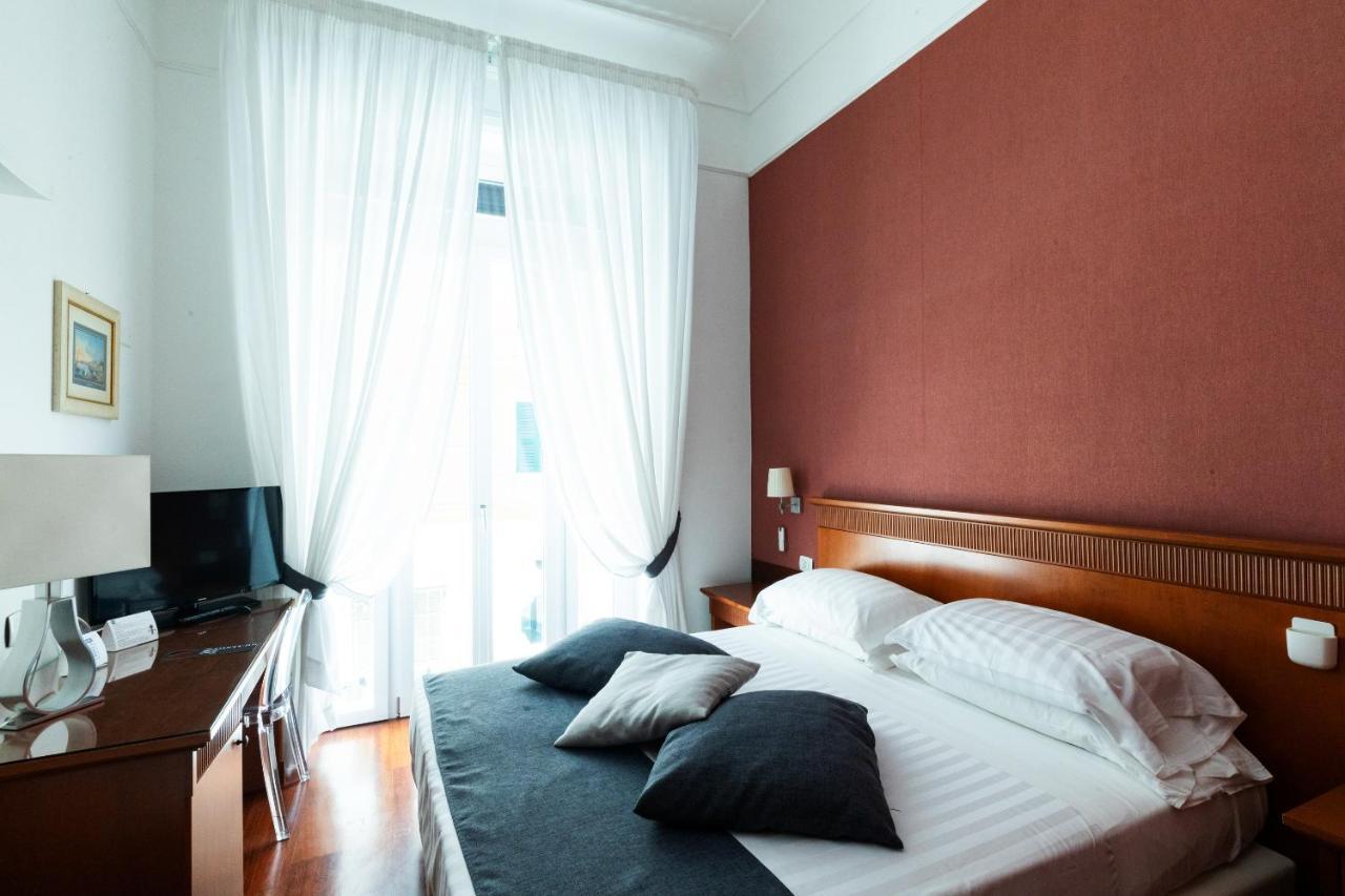 Rex Lifestyle Hotel Неаполь Экстерьер фото
